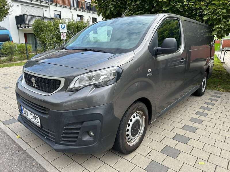 Lackierung platiniumgrau Gebraucht 2018 Peugeot Expert Premium Van | 10.999 € (Fairer Preis) - Bild 1/4