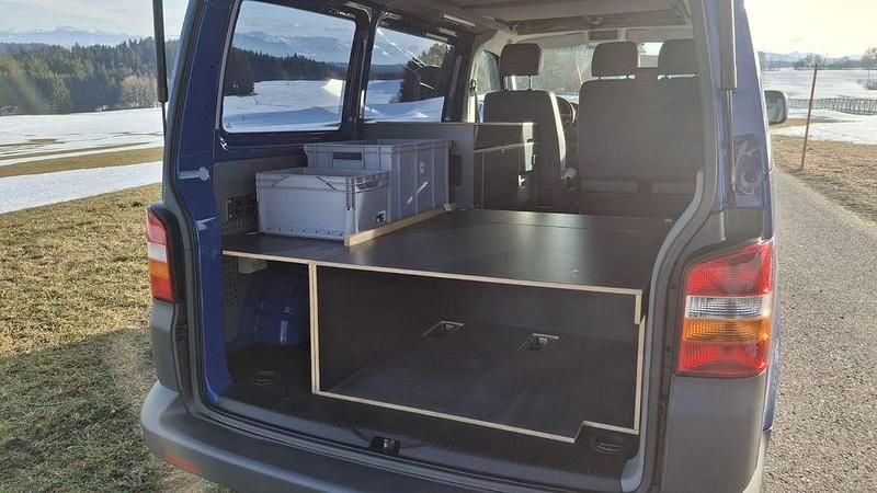 Gebraucht VW T5 102 PS (75 kW) 2010 Blau Van