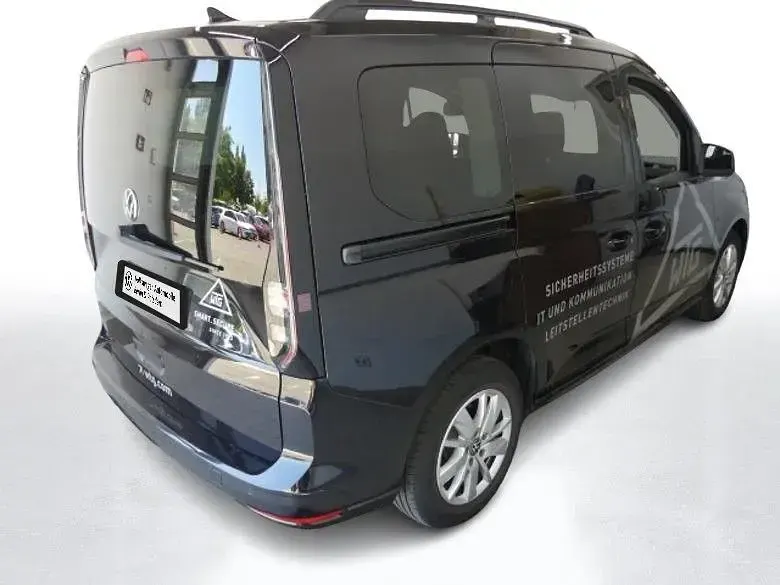 Gebraucht VW Caddy Life 102 PS (75 kW) 2022 Deep black perleffekt Van / Kleinbus