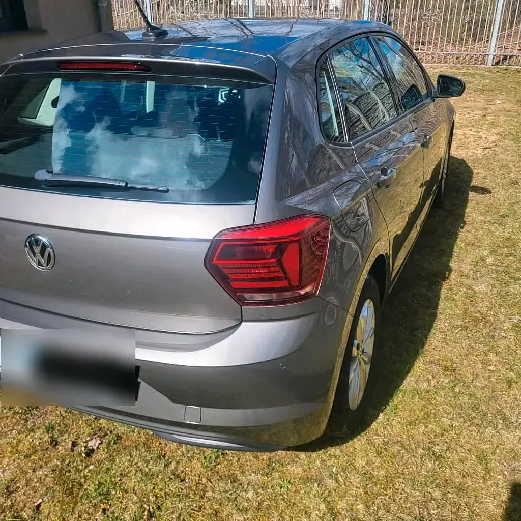 Gebraucht VW Polo Highline 95 PS (69 kW) 2018 Grau Kleinwagen