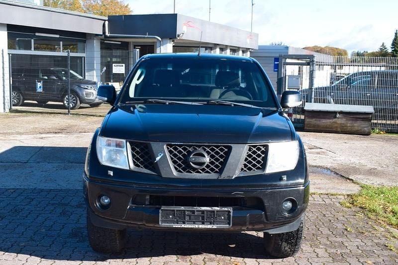 Schwarz Gebraucht 2010 Nissan Navara XE Abholung | 5.980 € (Superpreis) - Bild 1/4