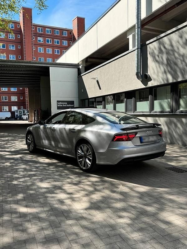 Second-hand Audi A7 Competition 326 CP (239 kW) 2015 Argintiu Hatchback