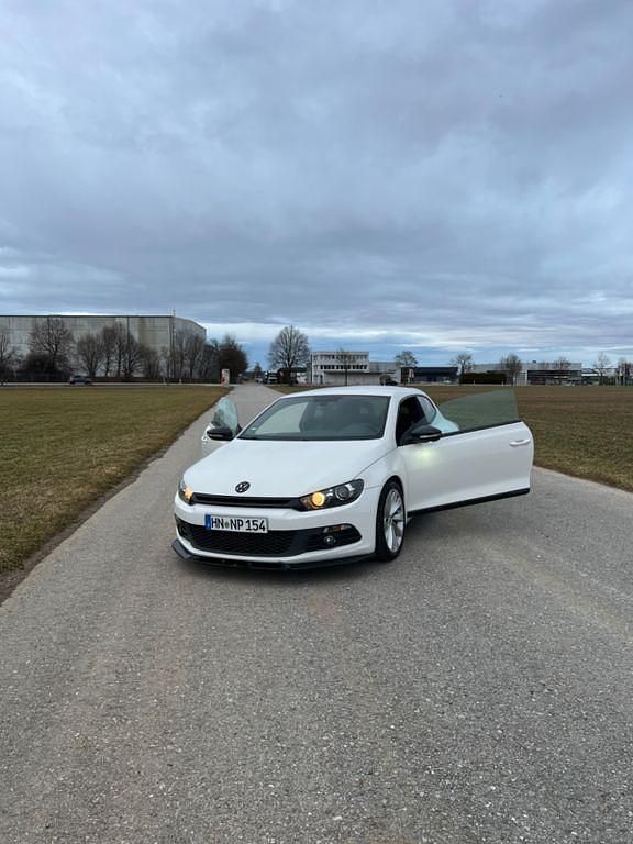 Gebraucht VW Scirocco 160 PS (117 kW) 2009 Weiß Coupé