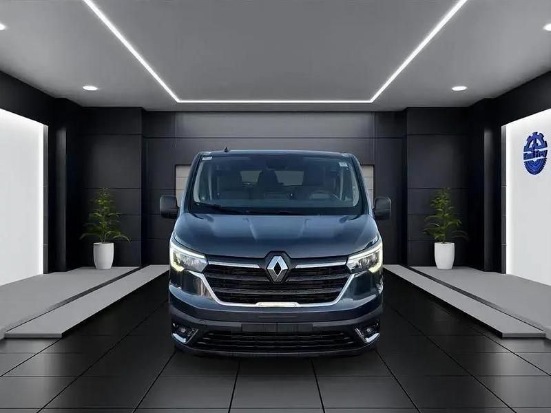 Gebraucht Renault Trafic Komfort 170 PS (125 kW) 2025 Grau Van / Kleinbus