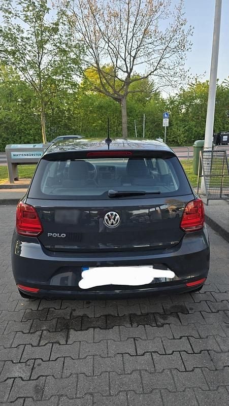Gebraucht VW Polo Trendline 75 PS (55 kW) 2016 Grau Limousine