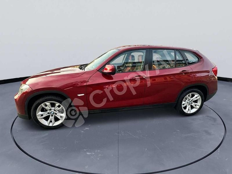 Gebraucht BMW X1 150 PS (110 kW) 2012 Rot SUV