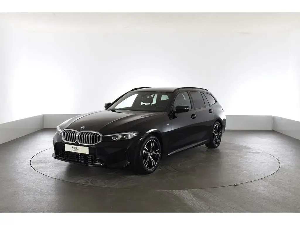 Gebraucht BMW 318 M Sport 154 PS (113 kW) 2025 Schwarz Kombi