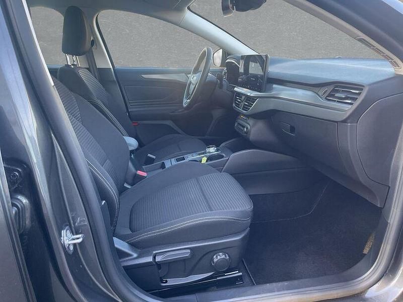 Second-hand Ford Focus Titanium 116 CP (85 kW) 2024 Gri Berlinǎ