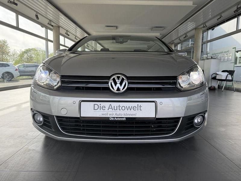 Second-hand VW Golf 160 CP (117 kW) 2011 Argintiu Cabrio