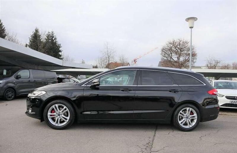 Gebraucht Ford Mondeo Titanium 165 PS (121 kW) 2019 Iridiumschwarz Kombi
