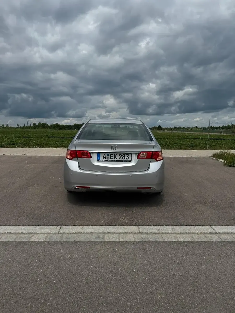 Occasion Honda Accord 180 ch (132 kW) 2011 Argent Berline