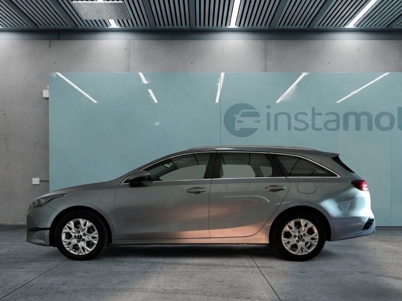 Gebraucht Kia Ceed Sportswagon 120 PS (88 kW) 2022 Silber Kombi