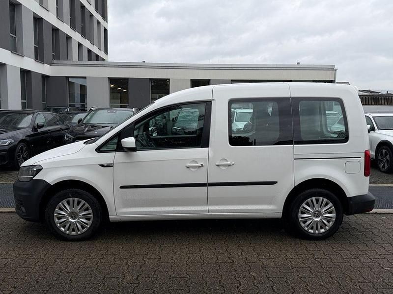 Gebraucht VW Caddy Trendline 102 PS (75 kW) 2017 Weiß Van / Kleinbus