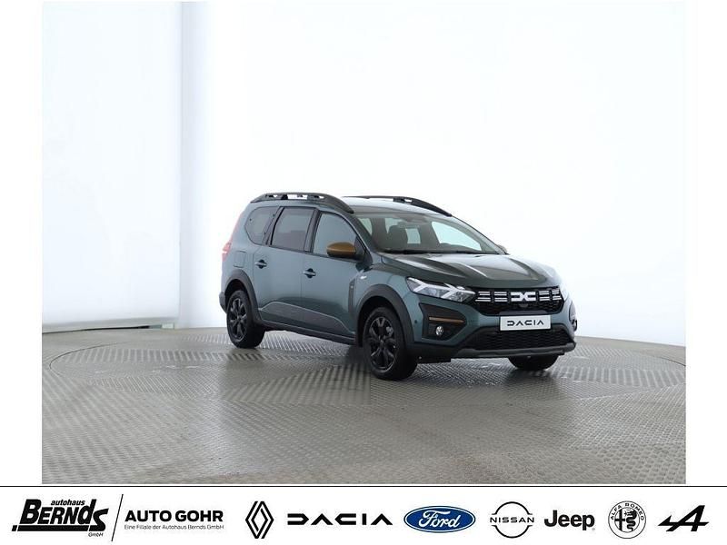 Gebraucht Dacia Jogger Extreme 110 PS (80 kW) 2025 Zedergrün (dqk) Van / Kleinbus