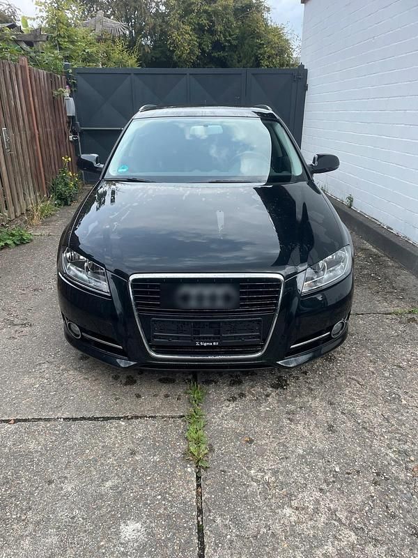 Schwarz Gebraucht 2011 Audi A3 Kleinwagen | 3.890 € (Superpreis) - Bild 1/4
