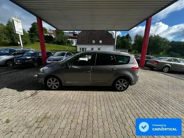 Gebraucht Renault Scenic E-Tech Bose Edition 131 PS (96 kW) 2014 Grau Limousine
