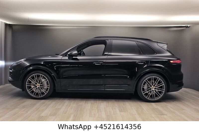 Gebraucht Porsche Cayenne Turbo 549 PS (403 kW) 2018 Schwarz SUV
