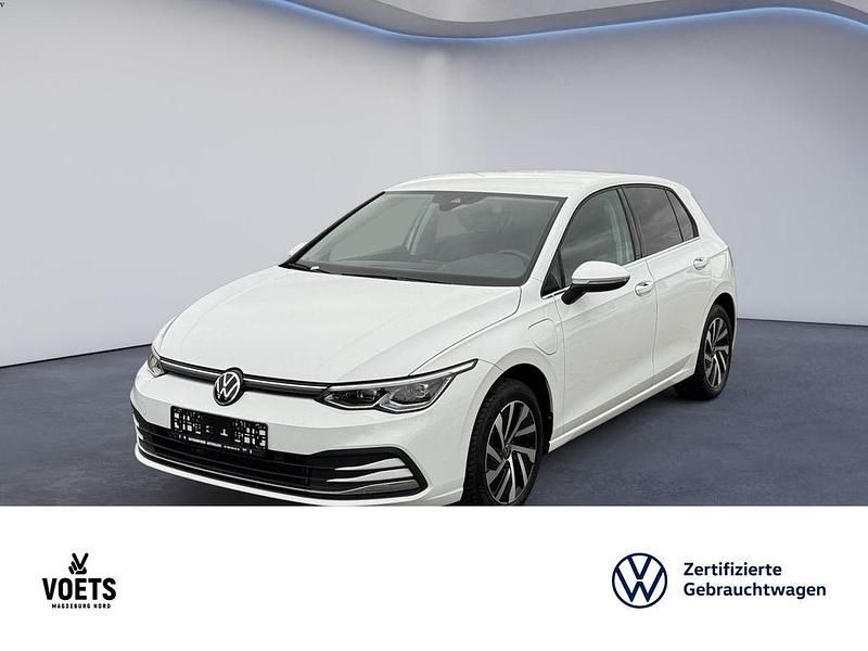 Gebraucht VW Golf VIII Style 150 PS (110 kW) 2021 Weiß Limousine