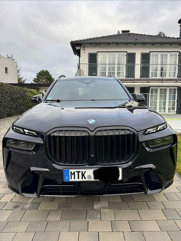 Gebraucht BMW X7 M Sport 381 PS (280 kW) 2022 Schwarz SUV