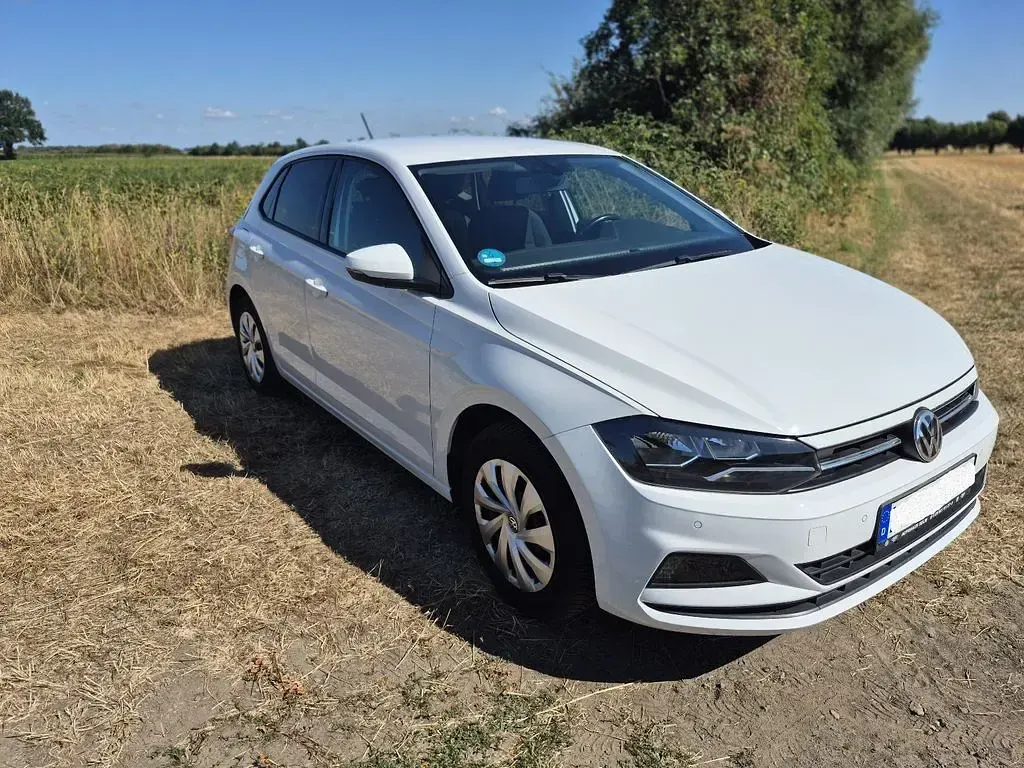 Gebraucht VW Polo Comfortline 75 PS (55 kW) 2018 Weiß Kleinwagen