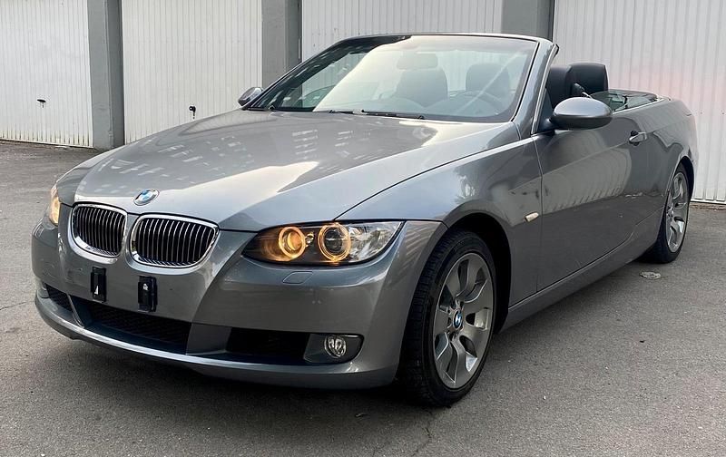 Grau Gebraucht 2008 BMW 218 Cabrio | 6.950 € - Bild 1/4