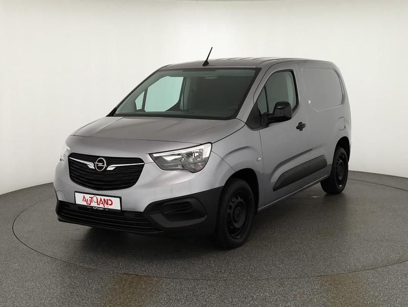 Grau Gebraucht 2023 Opel Combo Limousine | 16.990 € (Fairer Preis) - Bild 1/4