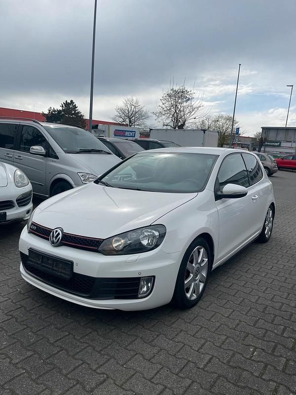 Gebraucht VW Golf VII GTI 211 PS (155 kW) 2012 Weiß Kleinwagen