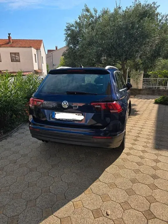 Gebraucht VW Tiguan United 131 PS (96 kW) 2020 Blau SUV