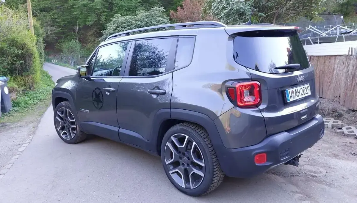 Gebraucht Jeep Renegade Limited 120 PS (88 kW) 2019 SUV