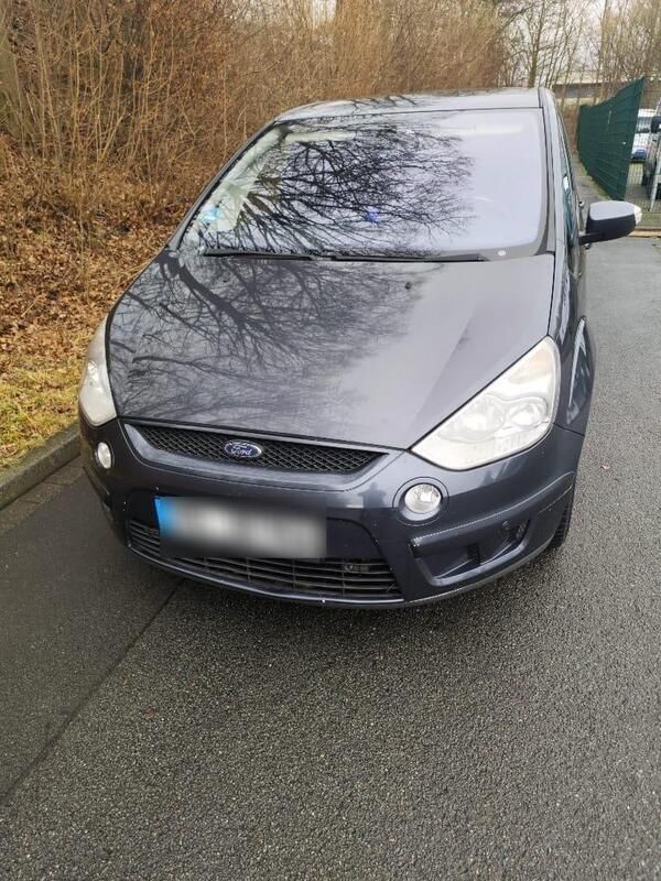Grau Gebraucht 2008 Ford S-MAX S Van / Kleinbus | 7.650 € - Bild 1/4