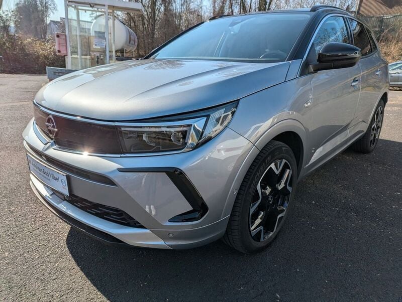 Quarzsilbermetallic (metallic) Gebraucht 2024 Opel Grandland X Ultimate SUV | 29.699 € (Etwas zu teuer) - Bild 1/4