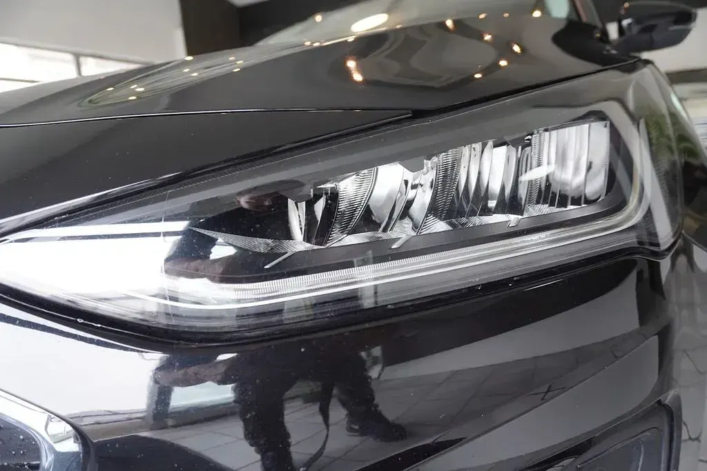 Gebraucht Ford Focus Titanium X 116 PS (85 kW) 2023 Schwarz Kombi