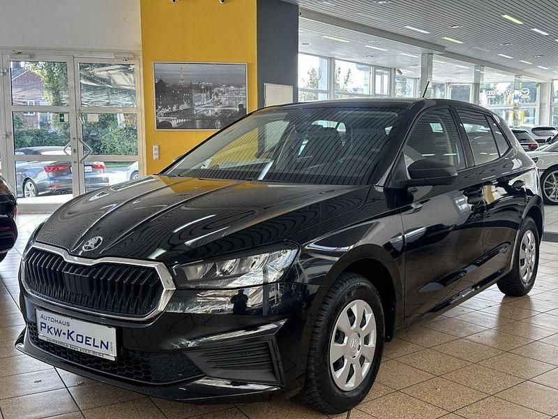 Schwarz Gebraucht 2025 Skoda Fabia Essence Kleinwagen | 16.999 € (Guter Preis) - Bild 1/4