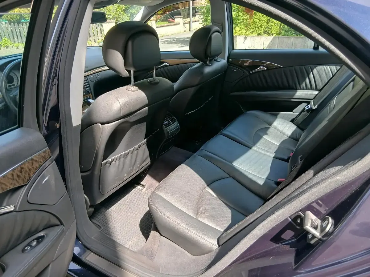 Gebraucht Mercedes E280 190 PS (139 kW) 2005 Blau Limousine