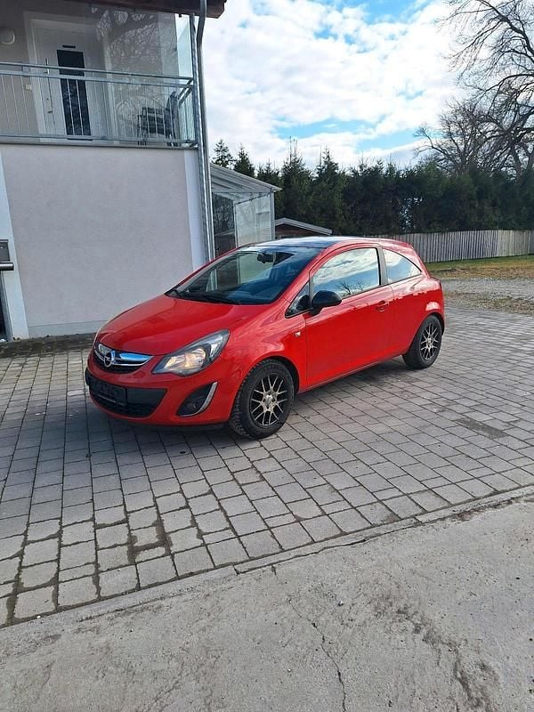 Gebraucht Opel Corsa 95 PS (69 kW) 2013 Rot Kleinwagen