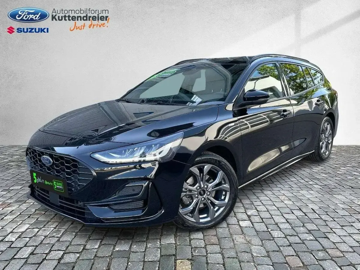 Gebraucht Ford Focus ST-Line 125 PS (91 kW) 2022 Schwarz Kombi