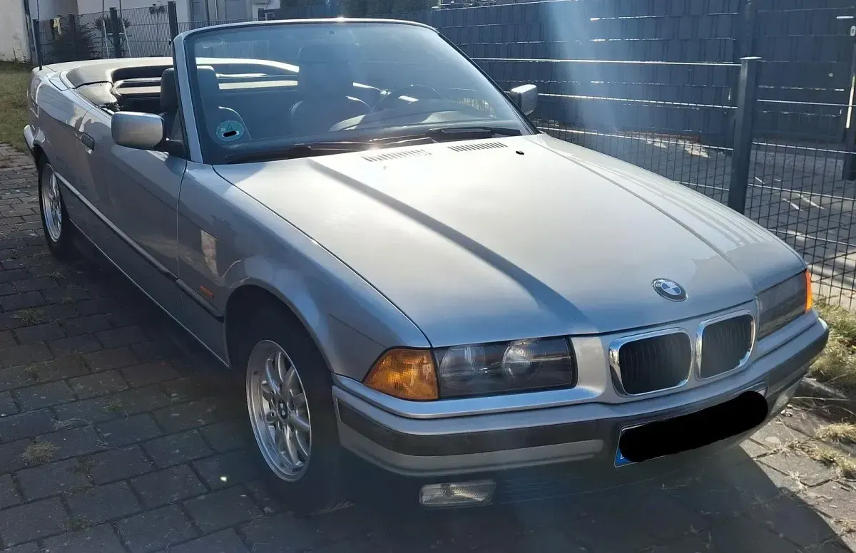 Gebraucht BMW 318 Cabriolet 116 PS (85 kW) 1997 Silber Cabrio
