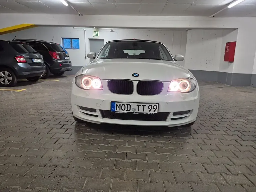 Gebraucht BMW 118 Cabriolet Performance 143 PS (105 kW) 2009 Weiß Cabrio