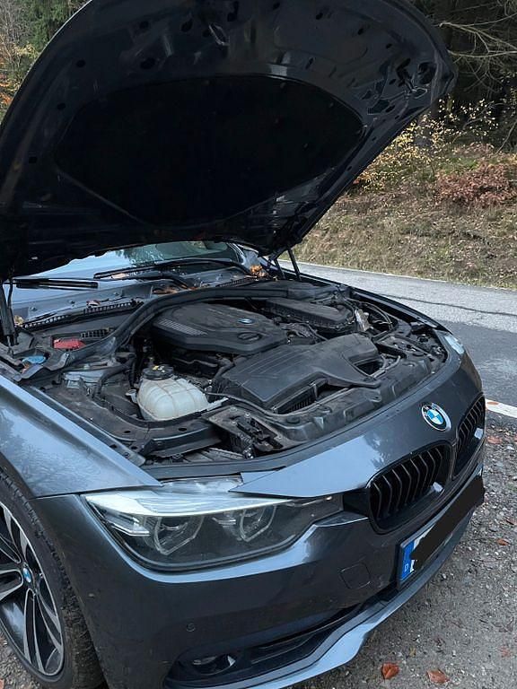 Gebraucht BMW 320 Sport Line 190 PS (139 kW) 2018 Grau Kombi