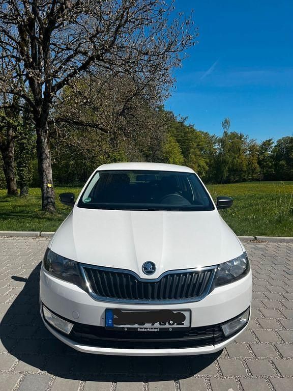 Second-hand Skoda Rapid Active 86 CP (63 kW) 2014 Alb Hatchback