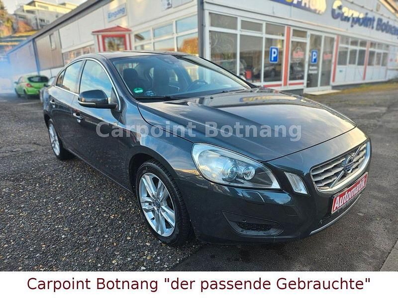 Gebraucht Volvo S60 Momentum 163 PS (119 kW) 2012 Grau Limousine