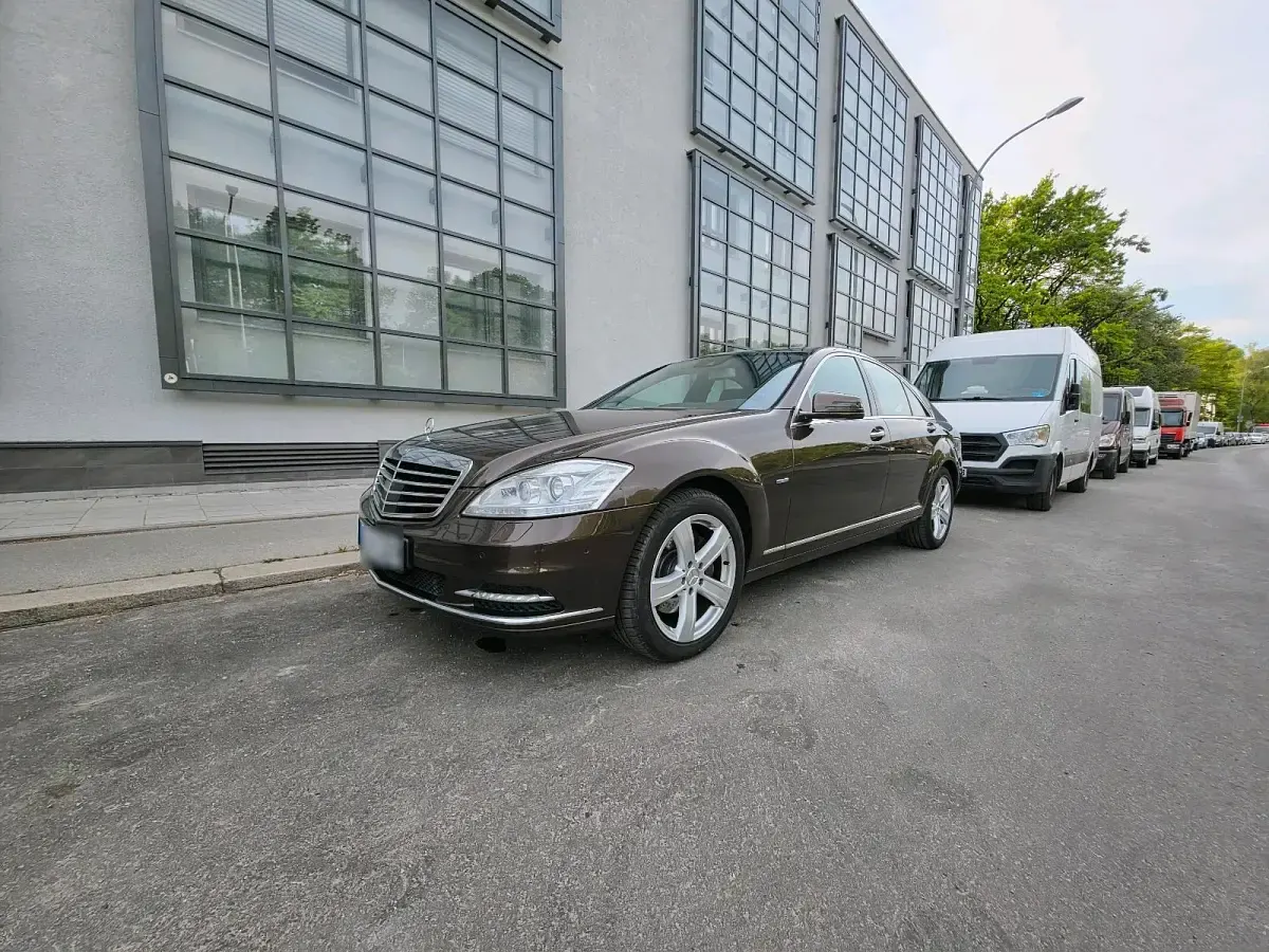 Gebraucht Mercedes S350 258 PS (189 kW) 2012 Braun Limousine