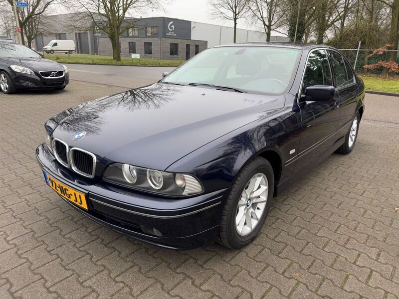 Blau Gebraucht 2003 BMW 520 Exclusive Limousine | 18.950 € - Bild 1/4