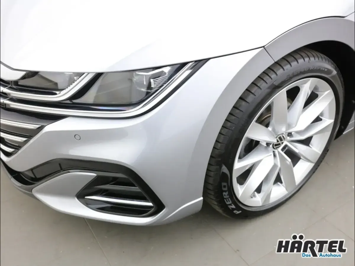 Gebraucht VW Arteon R-line 150 PS (110 kW) 2023 Pyritsilber (silver), metallic Kombi