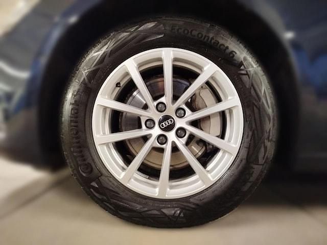 Gebraucht Audi A6 Premium 245 PS (180 kW) 2022 Firmamentblau metallic/firmame Kombi