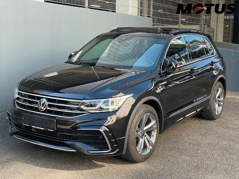 Schwarz Gebraucht 2022 VW Tiguan R-line SUV | 32.980 € (Etwas zu teuer) - Bild 1/4