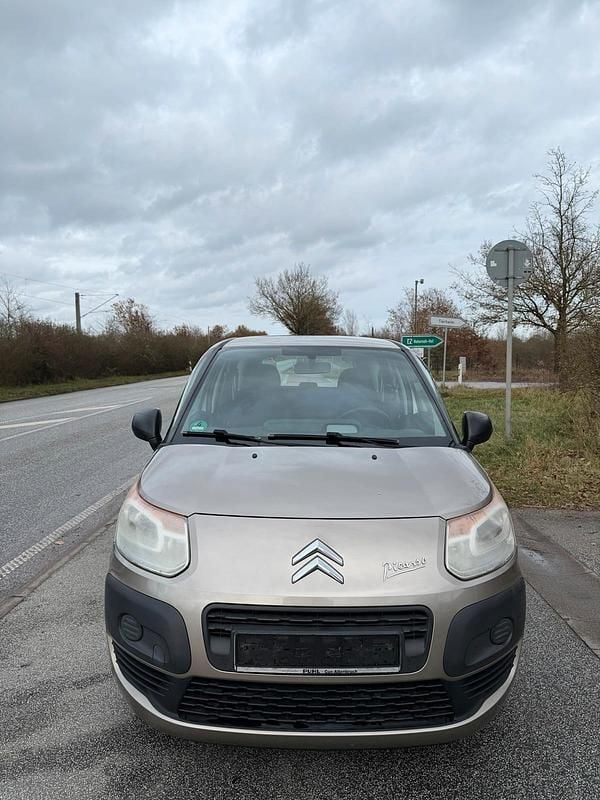 Second-hand Citroën C3 Picasso 95 CP (69 kW) 2009 Auriu Monovolum