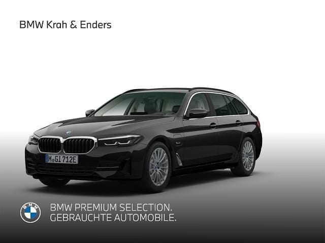 Schwarz Gebraucht 2022 BMW 530e Shadowline Kombi | 29.958 € (Superpreis) - Bild 1/4