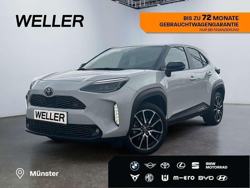 Grau Gebraucht 2024 Toyota Yaris Cross Sport SUV | 26.990 € - Bild 1/3