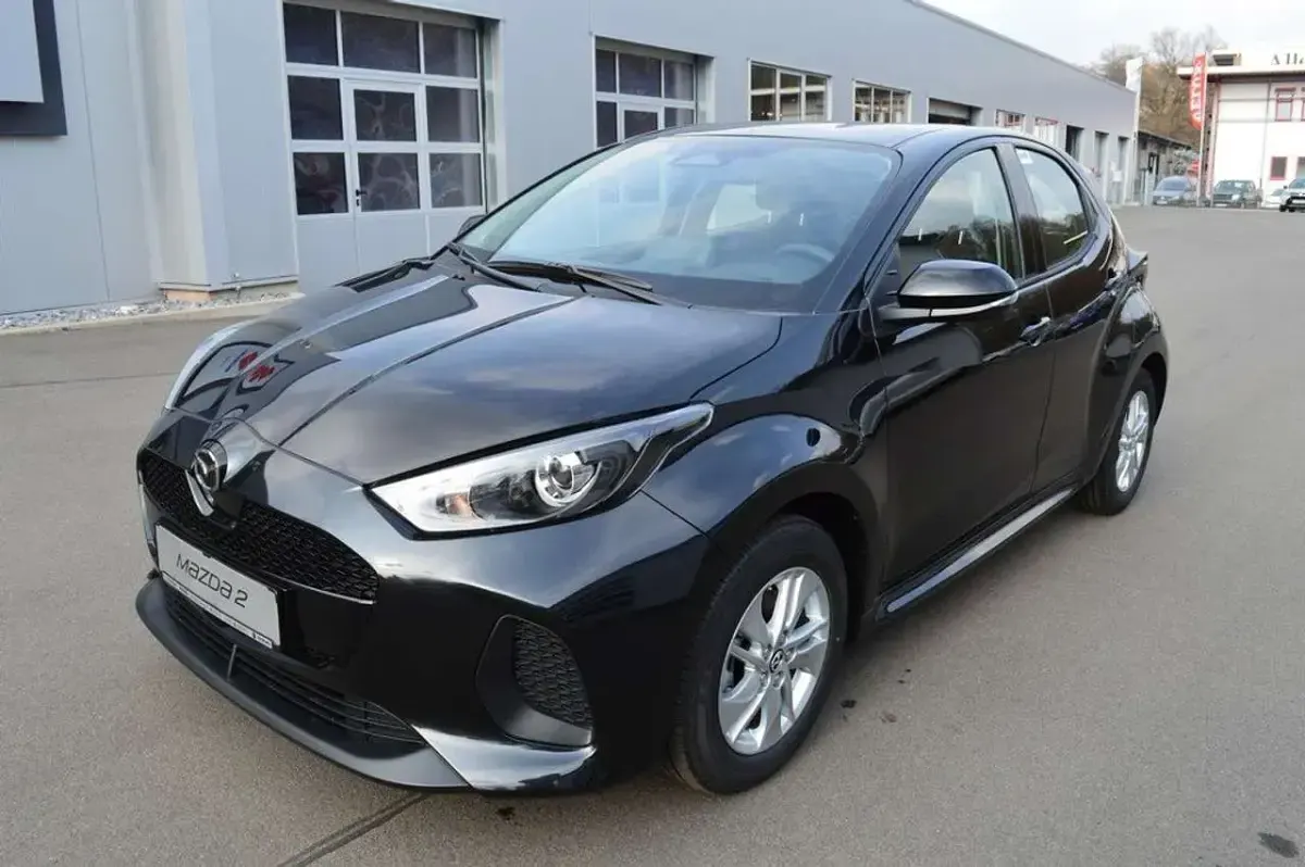 Neu Mazda 2 Center-Line 116 PS (85 kW) 2026 Opera black Kleinwagen